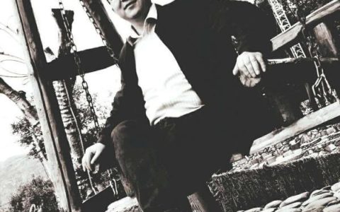 掌着心灯向前：赵武明新作《三生石上》出版发行