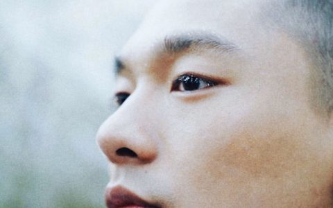 张宥浩主演曹保平新片《涉过愤怒的海》官宣 搭档黄渤周迅 “灼心”升级