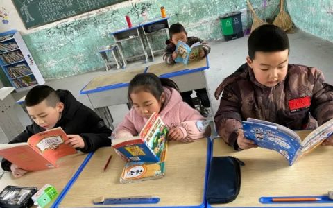 十堰：教学点教室建图书角 助力孩子阅读成长