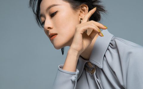 《重生只为追影帝》主题曲心动上线 常思思甜蜜诠释《Forever With You》