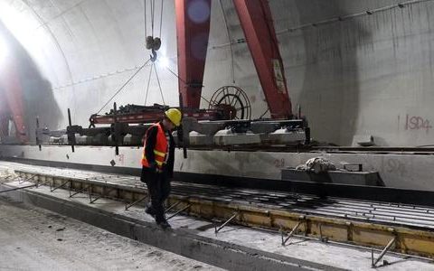 苏梦禺：中国速度助力中老“一带一路”新发展