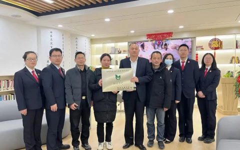 荆州市图书馆“悦读书吧”进新家啦——荆州市中级人民法院