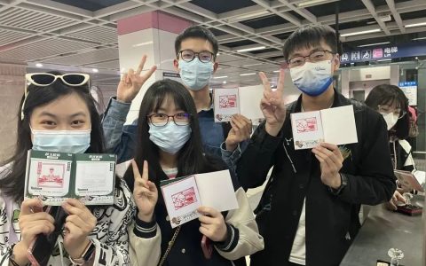 超2200万阅读量！武汉地铁读书节究竟有多火