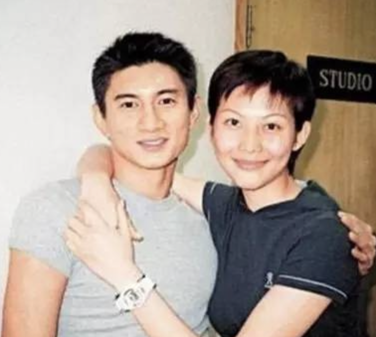 蔡少芬:我同意张晋再婚