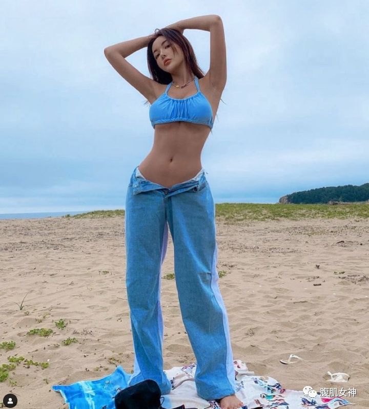 南韩“静姐”的这一蹲！又把多少人看傻了.....