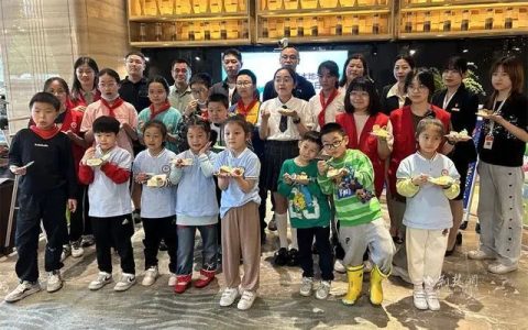 武昌区中南路街道联合多家单位共同举办“书润童心、伴童成长”庆“六一”读书主题活动