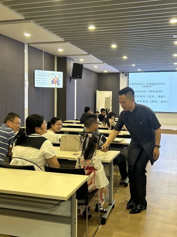 宜都市图书馆绘声绘色庆“六一”活动精彩回顾