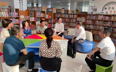 国家图书馆到随县调研国图文献共享借阅工作