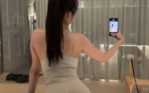 南韩健身尤物美照被疯传，网友：值得青睐！？