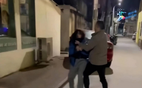 明确底线：“做爱，千万别太快。”