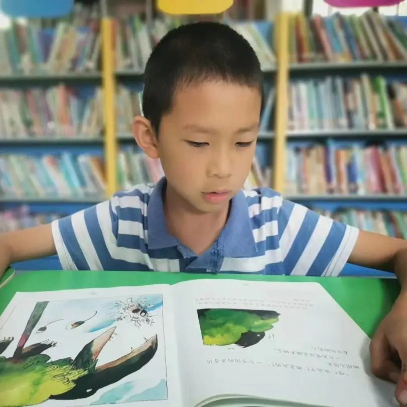 随图首批“小小志愿者”上岗啦!快来看看都有谁…