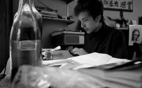 诺贝尔文学奖获得者新作，有史以来关于流行音乐的最佳书籍之一