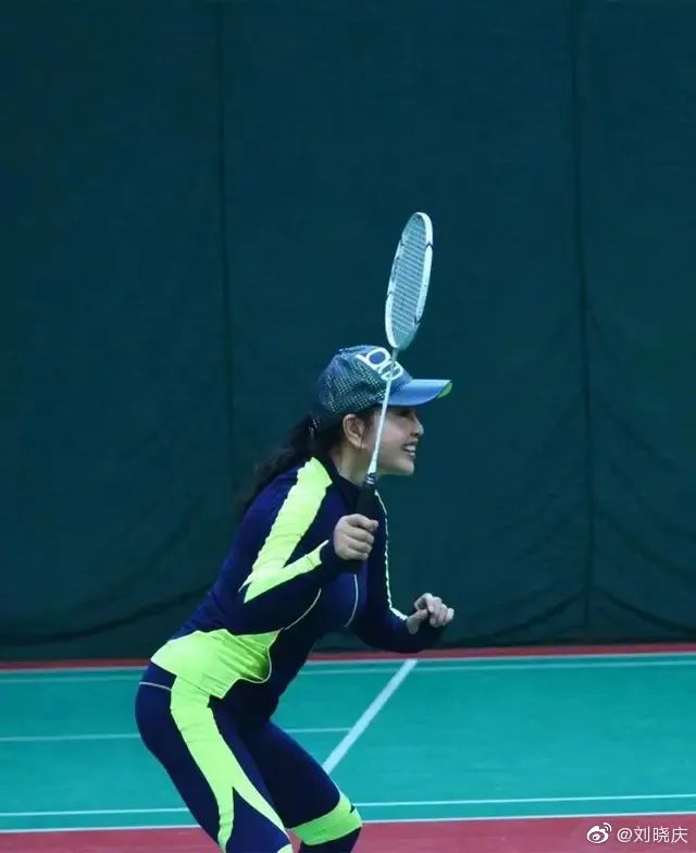 70岁刘晓庆再演新婚少女,但这次,我骂不出口......