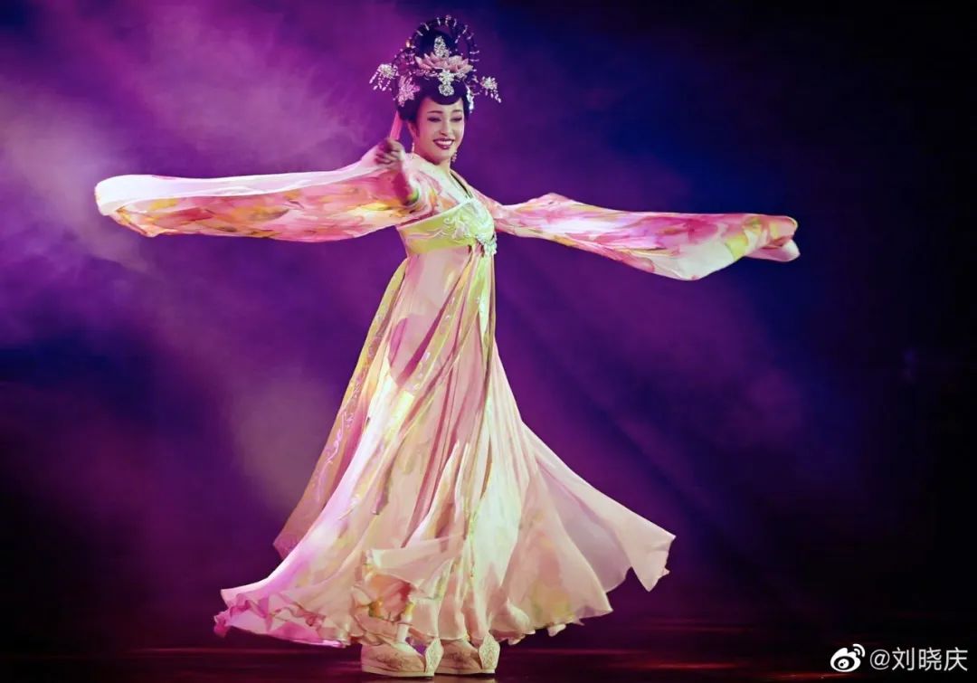 70岁刘晓庆再演新婚少女,但这次,我骂不出口......