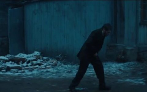 ​荒诞惊悚拉满《彼得罗夫流感》不愧为改编自俄罗斯最“猛”的小说！