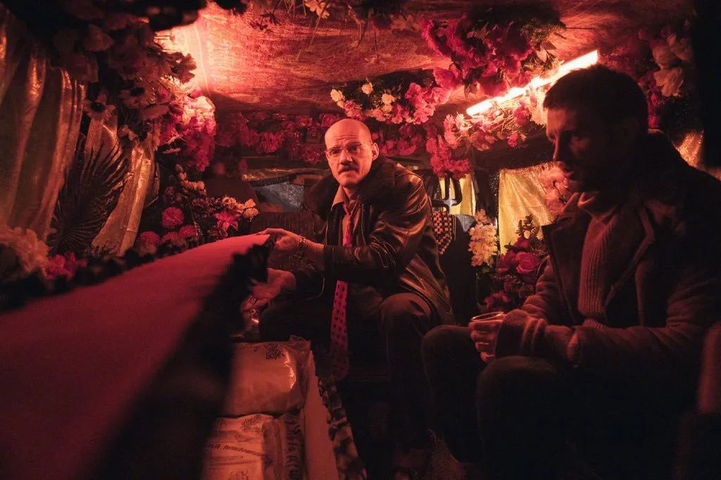 ​荒诞惊悚拉满《彼得罗夫流感》不愧为改编自俄罗斯最“猛”的小说！