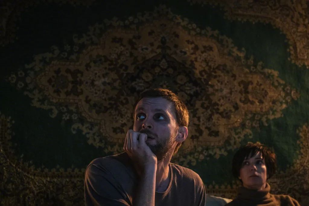 ​荒诞惊悚拉满《彼得罗夫流感》不愧为改编自俄罗斯最“猛”的小说！