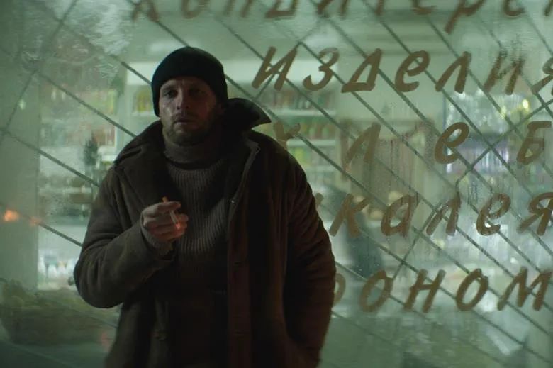 ​荒诞惊悚拉满《彼得罗夫流感》不愧为改编自俄罗斯最“猛”的小说！