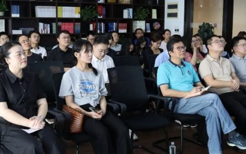 书香四溢，“阅”享青春，这场青年主题读书会“有滋有味”