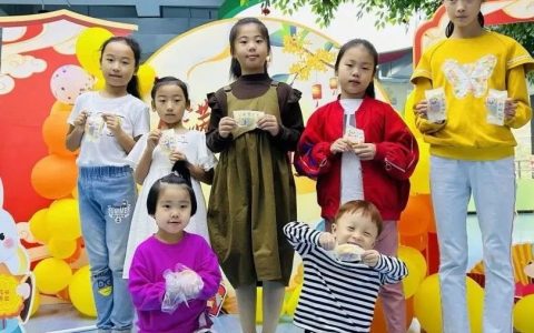 咸宁市少儿图书馆开展“快乐阅读”系列主题活动