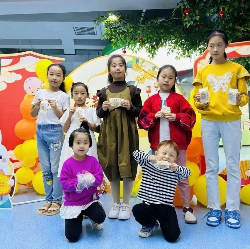 咸宁市少儿图书馆开展“快乐阅读”系列主题活动