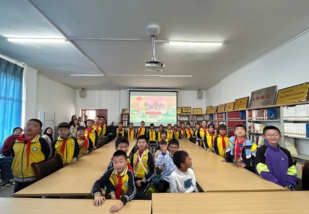 恩施州图书馆开展重阳节主题绘本阅读活动