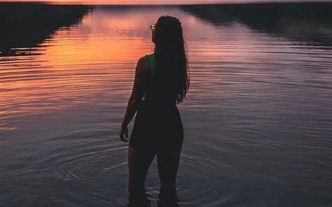 苍井空空降直播，数十万人围观：评论区炸翻了！