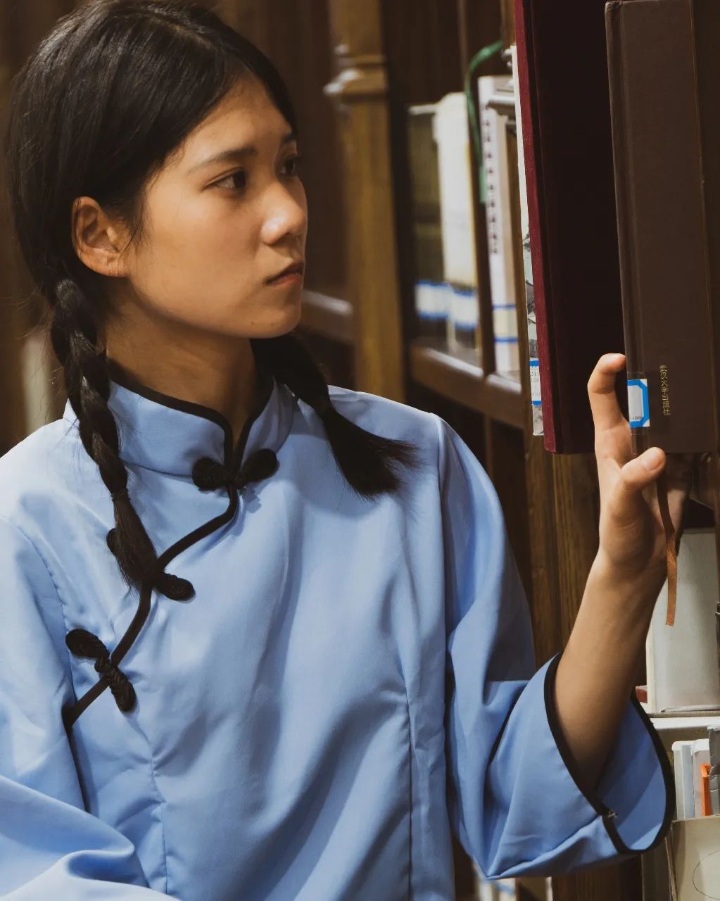 武汉大学图书馆第五届“聚焦阅读:阅出精彩,影献百卅”主题摄影大赛