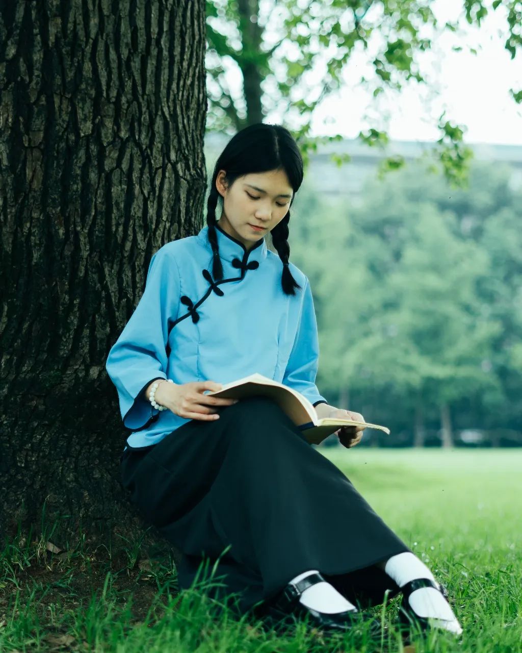 武汉大学图书馆第五届“聚焦阅读:阅出精彩,影献百卅”主题摄影大赛