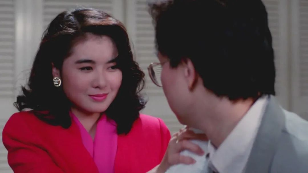 艳压李嘉欣,被张曼玉怒赞,港圈一代绝色如今却肿成大妈?网友:恋爱脑害人!!