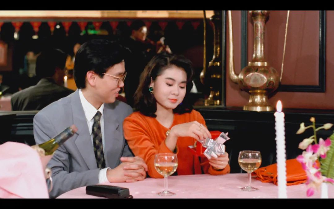 艳压李嘉欣,被张曼玉怒赞,港圈一代绝色如今却肿成大妈?网友:恋爱脑害人!!