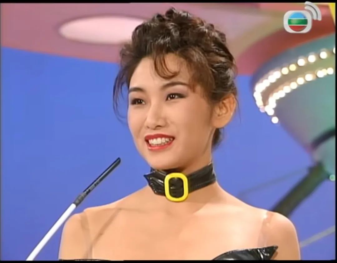 艳压李嘉欣,被张曼玉怒赞,港圈一代绝色如今却肿成大妈?网友:恋爱脑害人!!