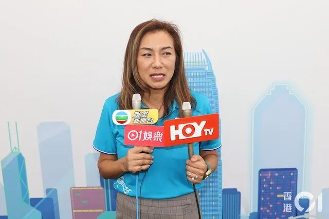 艳压李嘉欣,被张曼玉怒赞,港圈一代绝色如今却肿成大妈?网友:恋爱脑害人!!