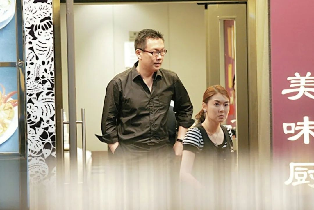 艳压李嘉欣,被张曼玉怒赞,港圈一代绝色如今却肿成大妈?网友:恋爱脑害人!!