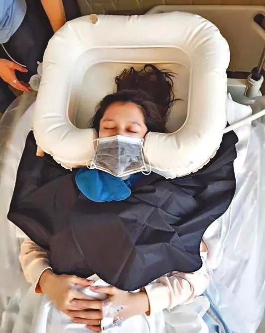 她宣布离婚，是果然被李靓蕾锤中了吗？