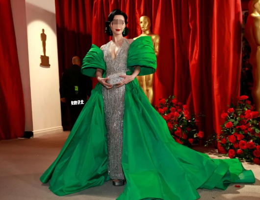 封杀5年后，范冰冰正式复出！网友：尺度之大，没眼看...