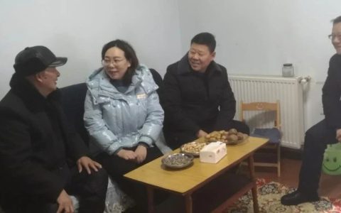 新春慰问，岁寒情暖！襄阳市图书馆节前慰问离退休老干部