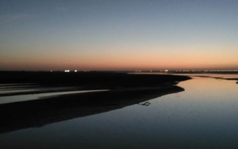 底层到小康的普通人是底层的凤毛麟角