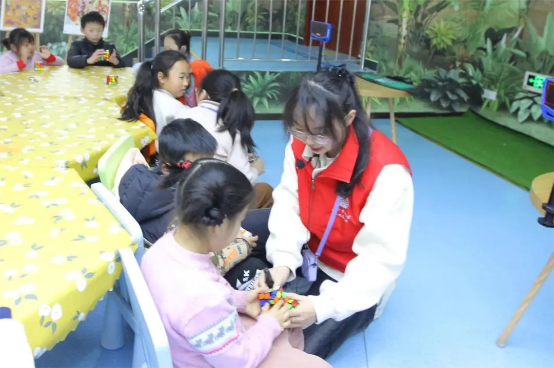 咸宁市图书馆阅满香城之“寻找魔方达人”第二季活动总结(2024年第四期)