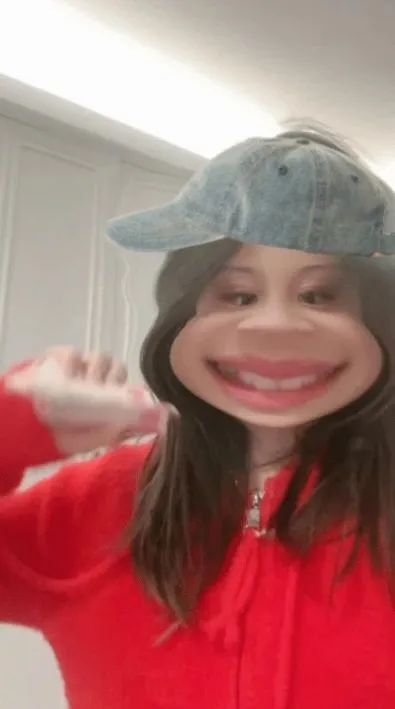 汪峰18岁女儿晒绝美身材被骂:谁允许你这么性感的?