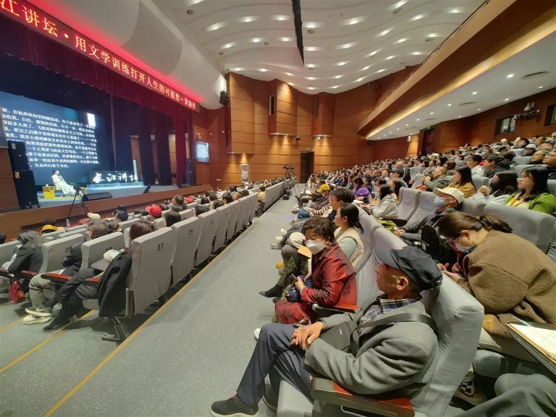 黄晓丹聊写作:“文学训练”可以让我们的生活更加丰盈