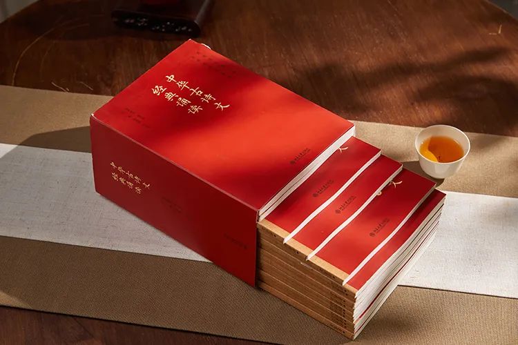 10年断货、盗版被抢光!《中华古诗文读本》这本书究竟有多牛?