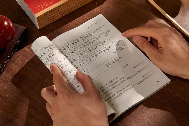 10年断货、盗版被抢光!《中华古诗文读本》这本书究竟有多牛?