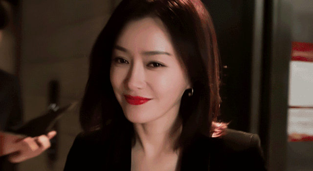 43岁秦岚即将嫁入顶级豪门!魏大勋富二代身世之谜终于被曝光,原来他竟然是……