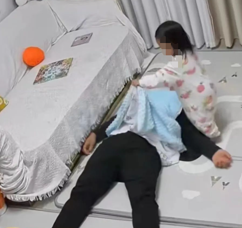 贾乃亮高调晒照,引爆热搜:我爱了她整整11年!