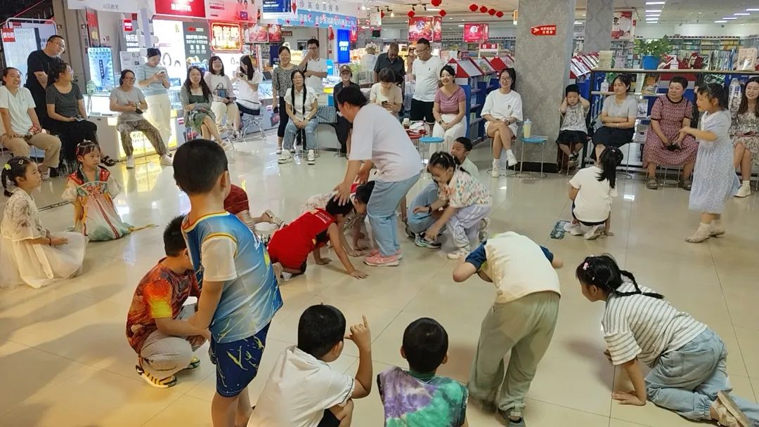 超维阅读（库尔勒）第一期：以戏剧的形式共读《和甘伯伯去游河》