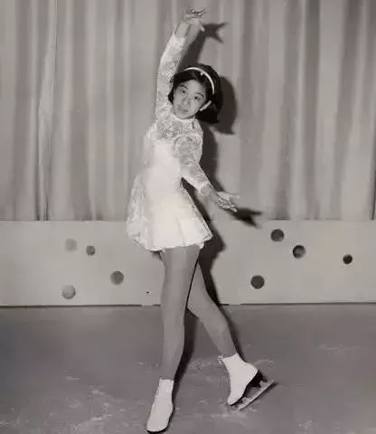 73岁"少女"撩走35岁肌肉小野兽,网友:这身材我沦陷了