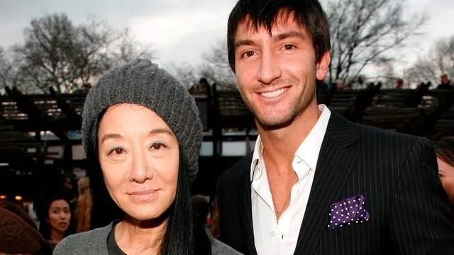 73岁"少女"撩走35岁肌肉小野兽,网友:这身材我沦陷了