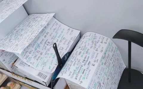 在白师，奋战在图书馆里的学子们