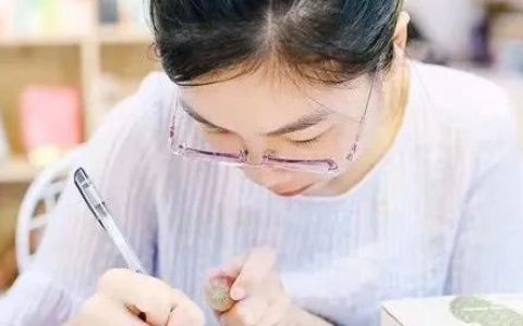 8月复盘：普通如我，想要写能赚钱的文字